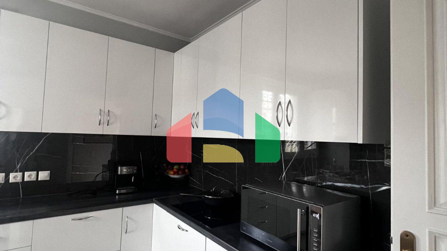 Продажа - Таунхаус 236 m² в Афинах