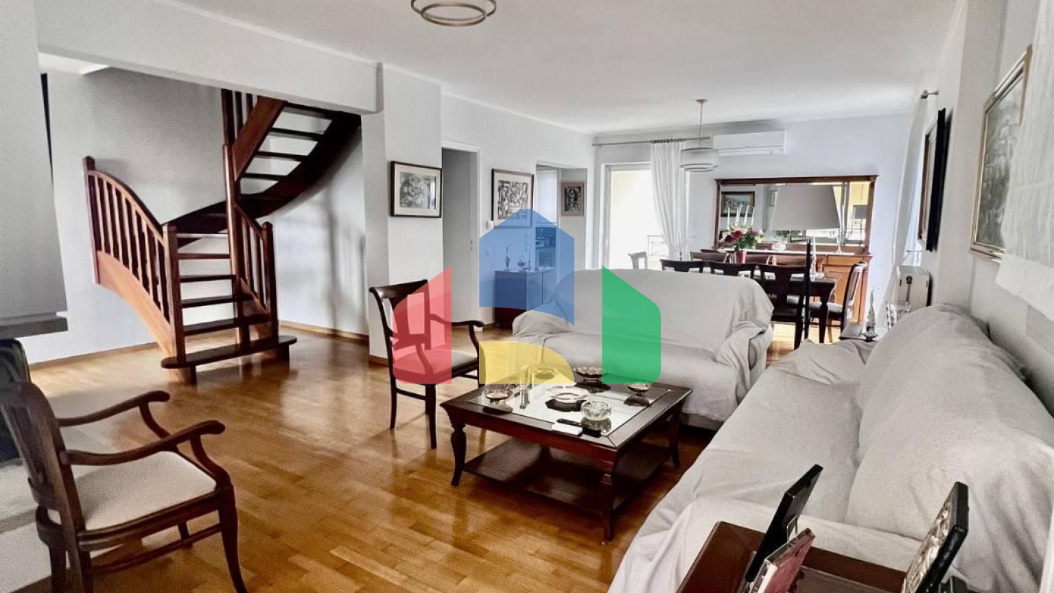 Продажа - Таунхаус 236 m² в Афинах