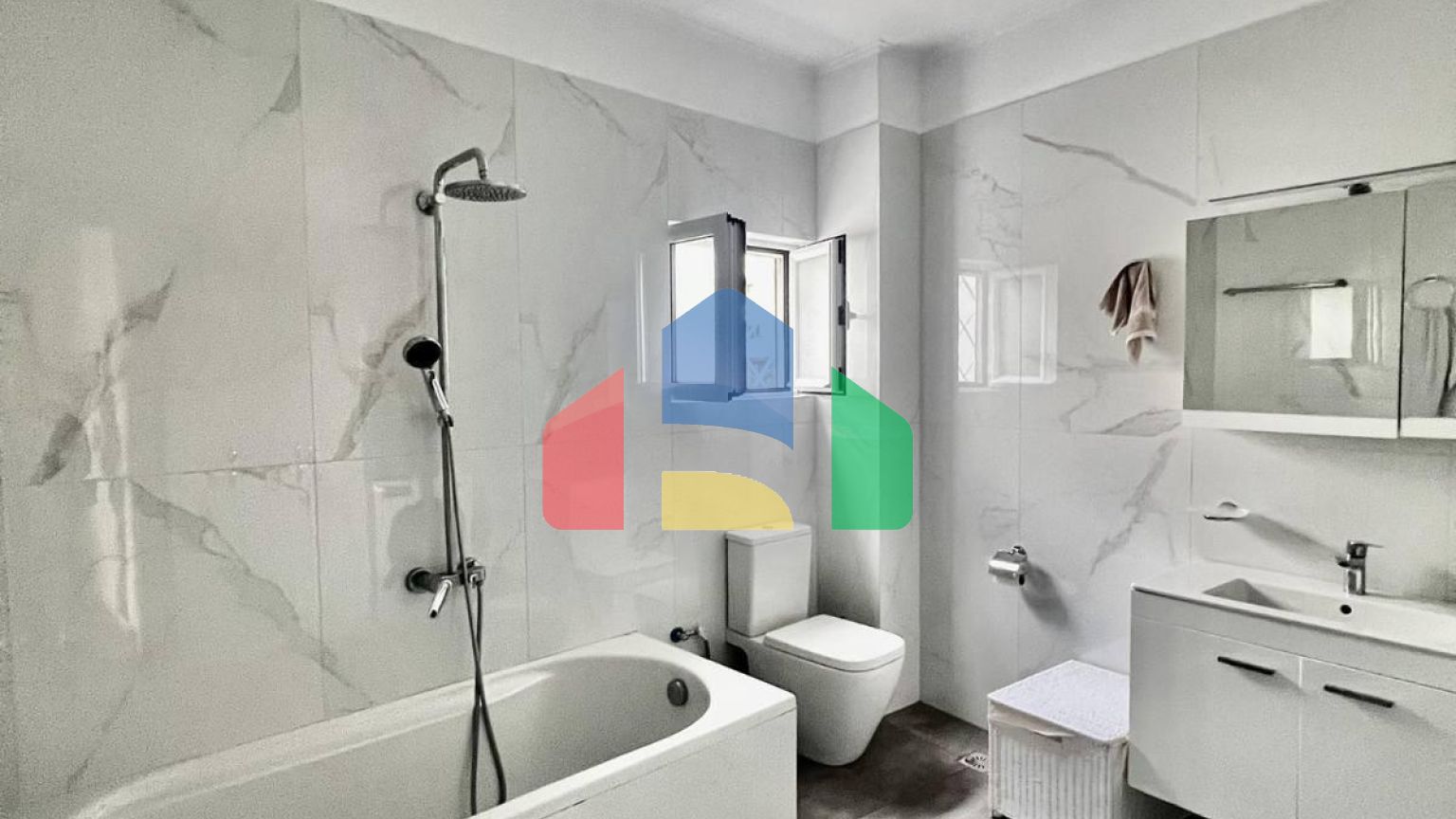 Продажа - Таунхаус 236 m² в Афинах