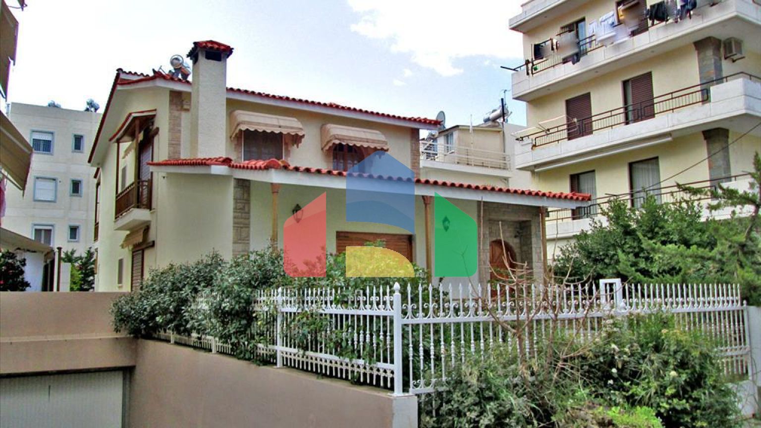 Продажа - Коттедж 390 m² в Афинах