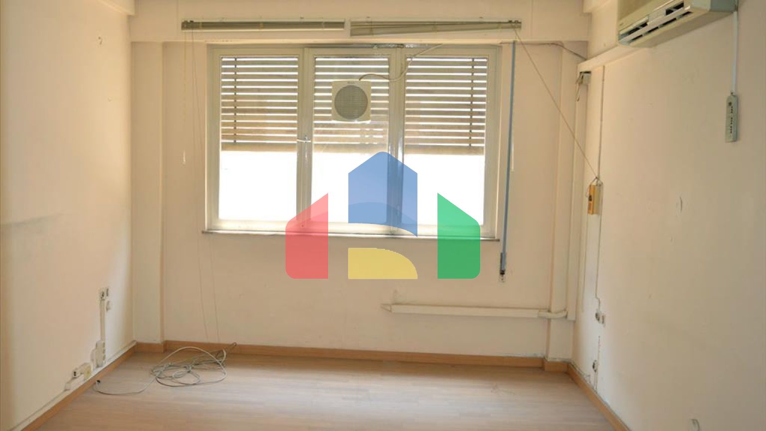 Продажа - Коммерческое помещение 600 m² в Афинах