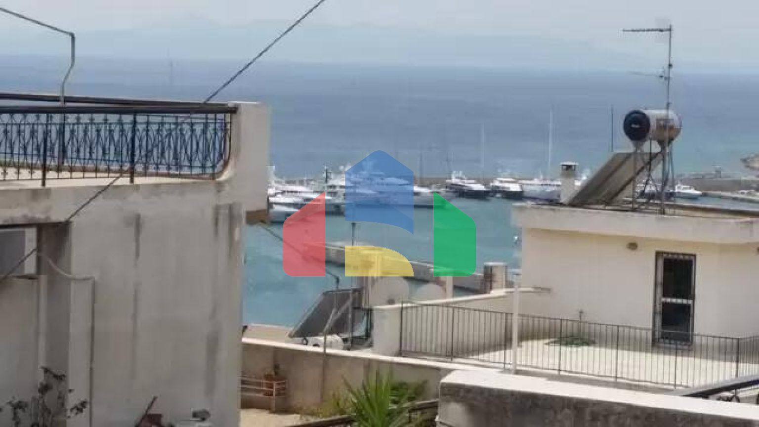 Продаж - Будівля 277 m² в Афінах