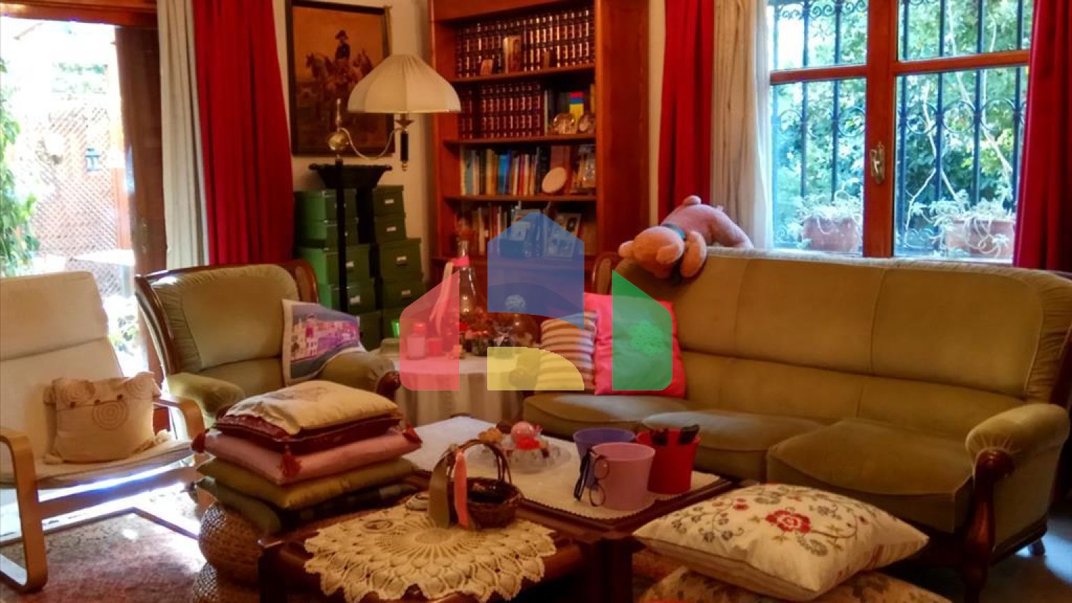 Продаж - Будівля 660 m² в Афінах