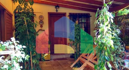 Продаж - Будівля 660 m² в Афінах