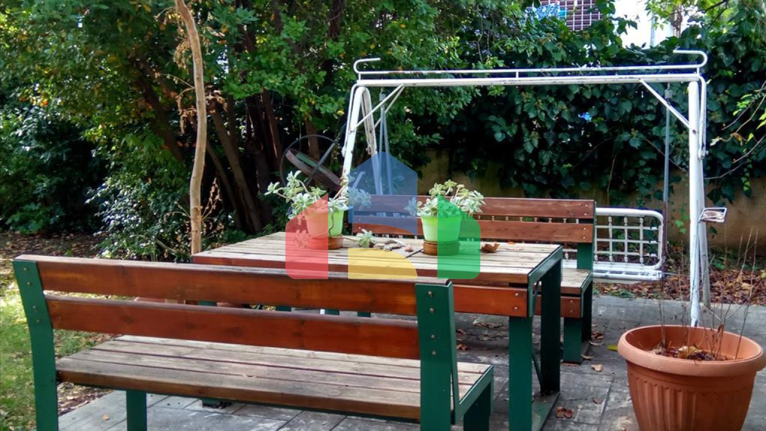 Продаж - Будівля 660 m² в Афінах