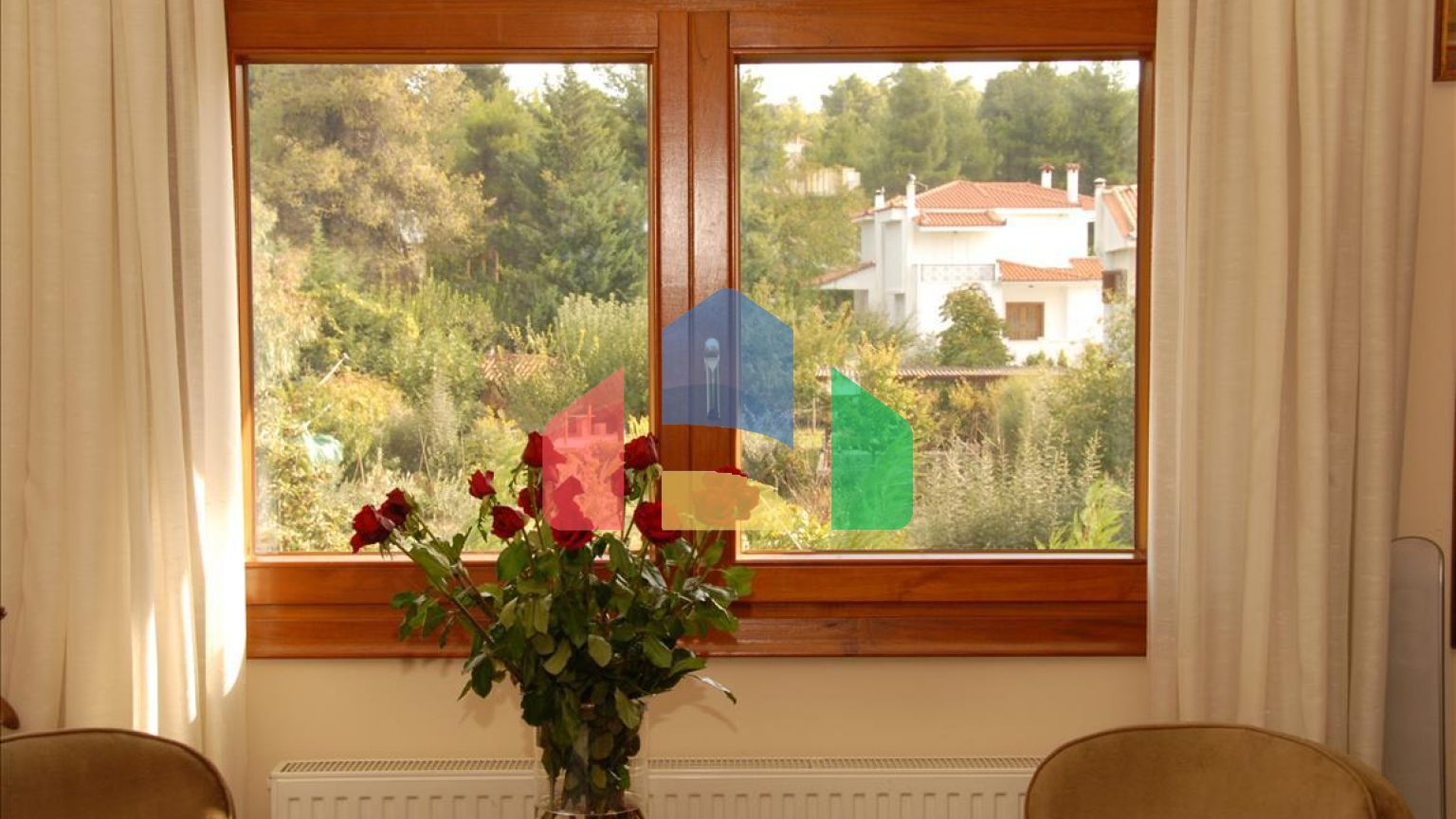 Продаж - Котедж 350 m² в Афінах