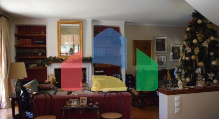 Продаж - Котедж 350 m² в Афінах