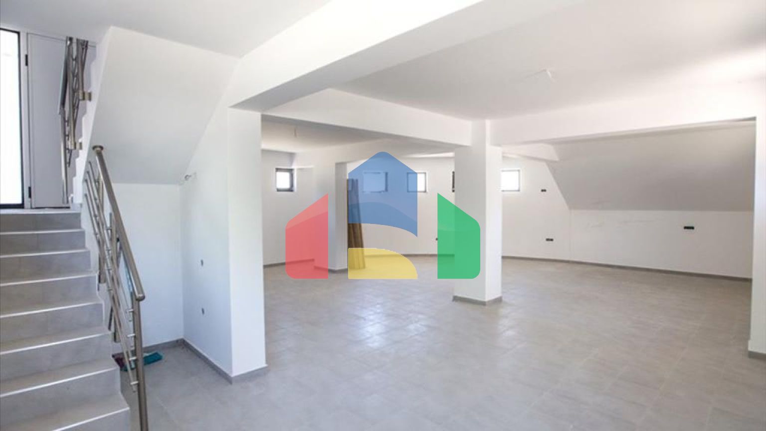 Продаж - Комплекс 707 m² в Афінах