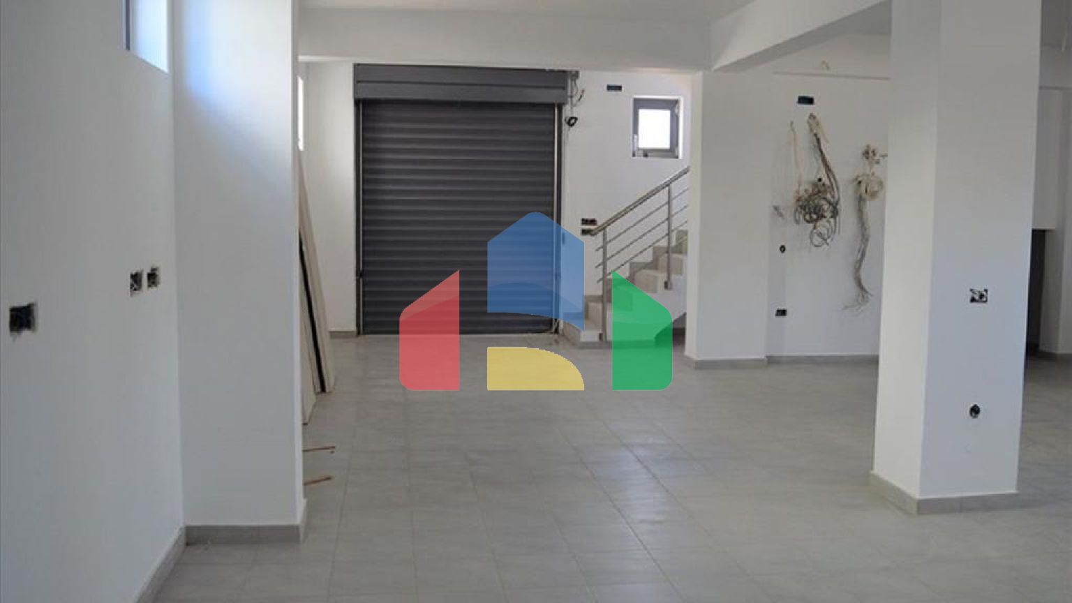 Продаж - Комплекс 707 m² в Афінах