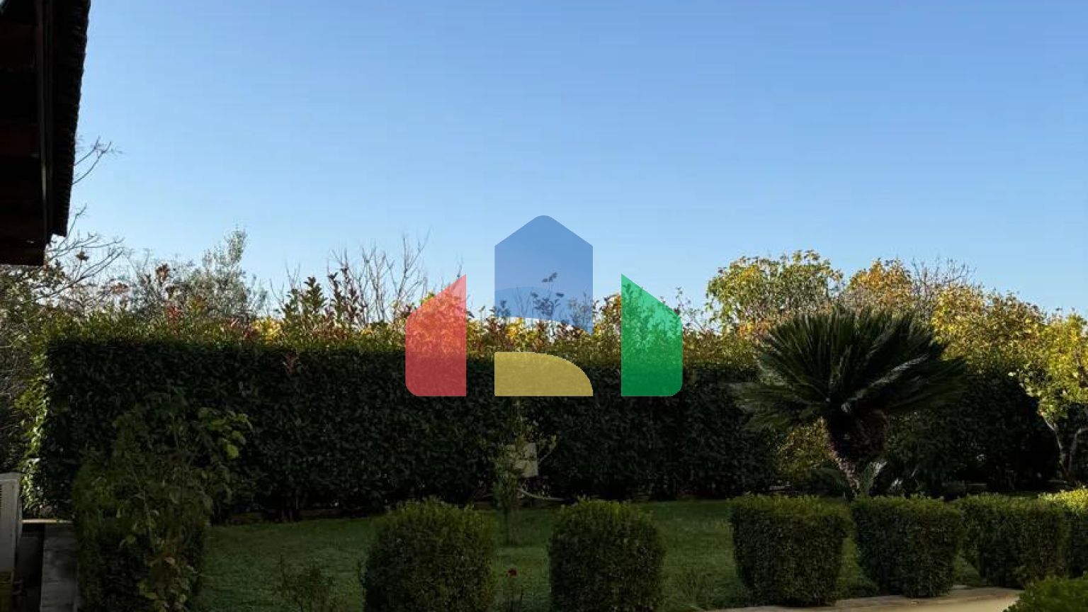 Продаж - Комерційна нерухомість 1115 m² в Афінах