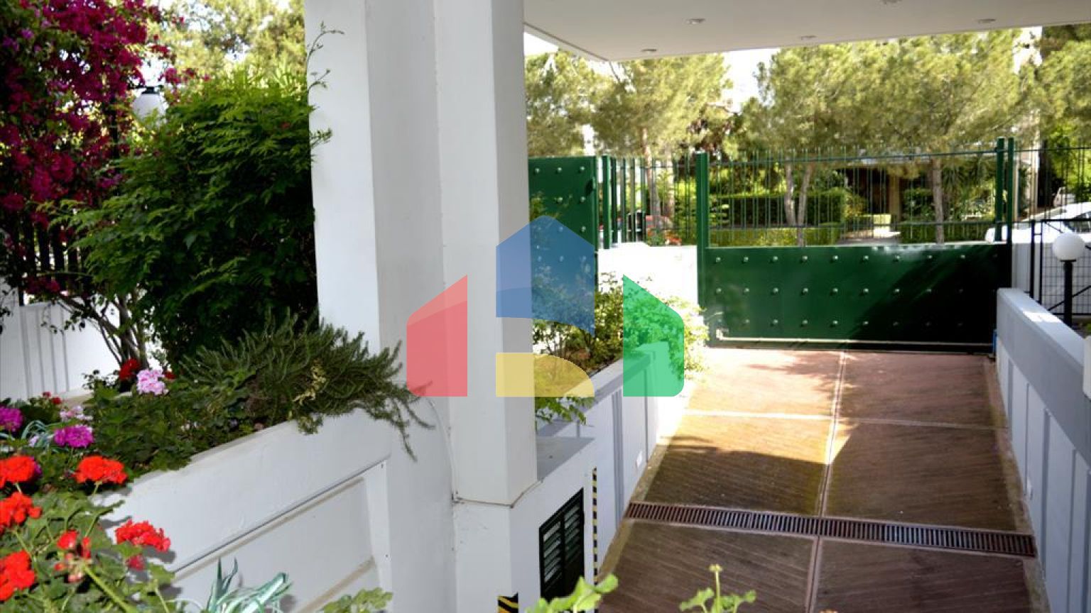 Продажа - Двухуровневая квартира 280 m² в Афинах