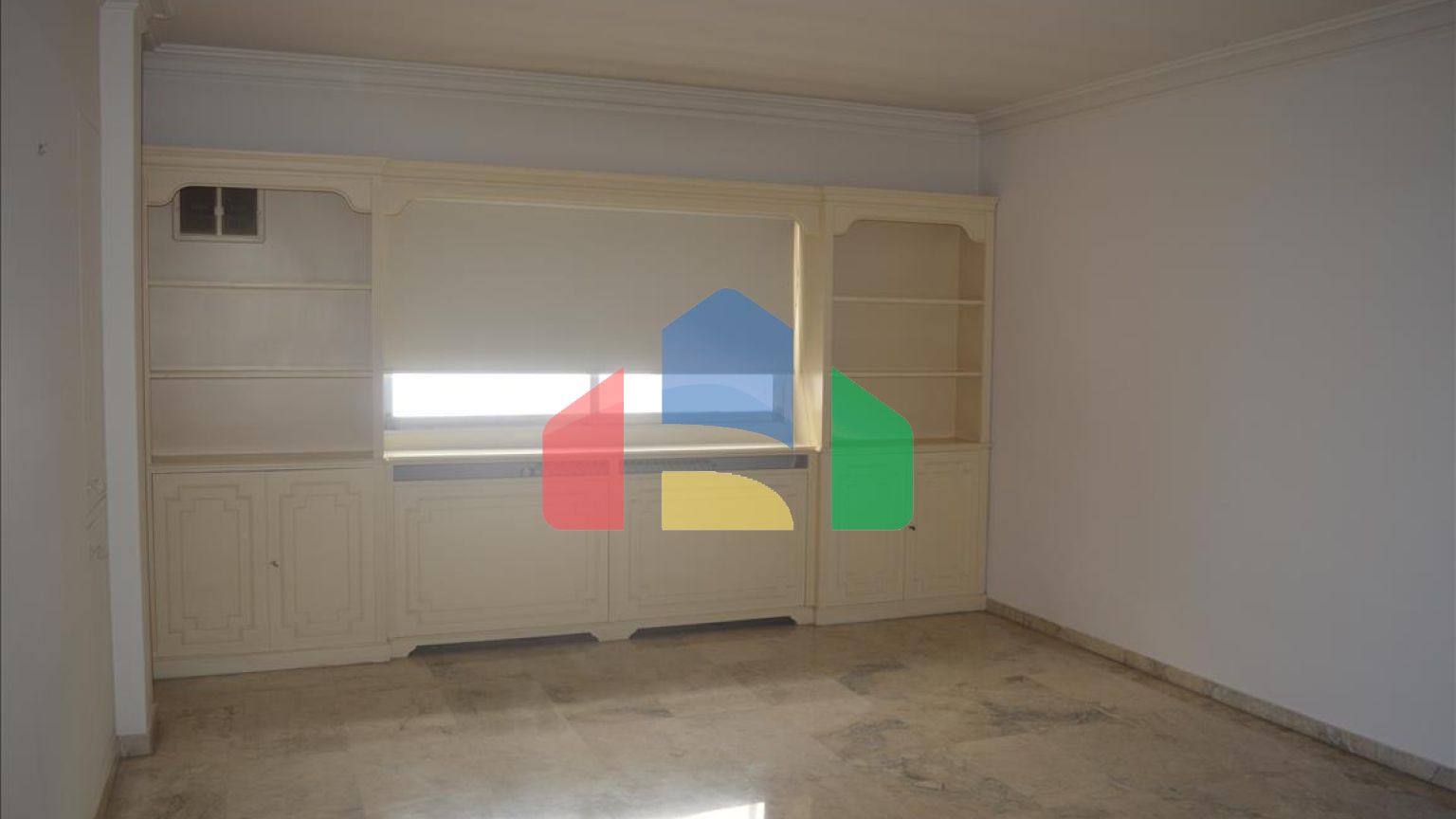 Продаж - Таунхаус 306 m² в Афінах