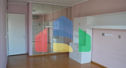 Продаж - Таунхаус 306 m² в Афінах