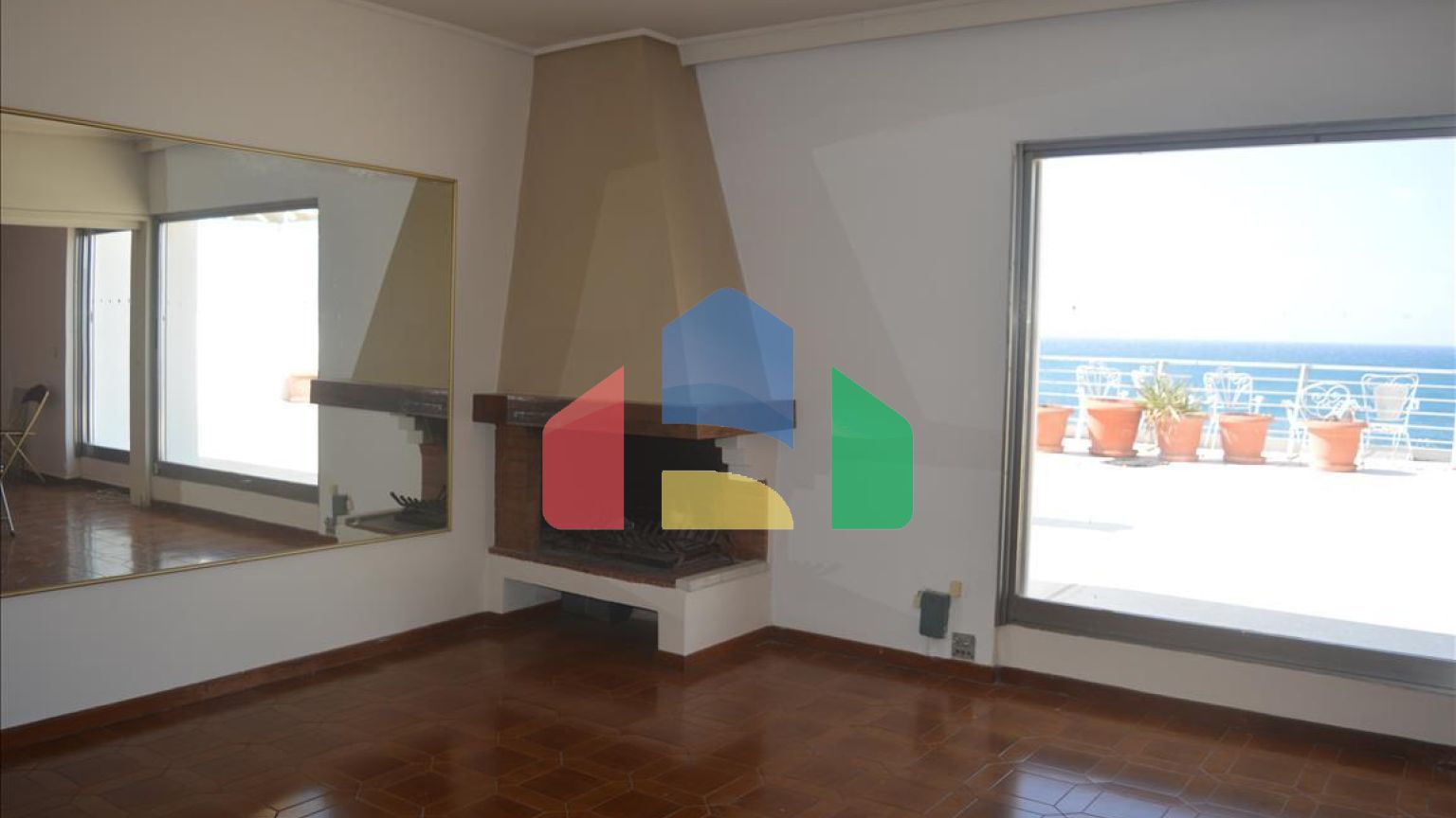 Продаж - Таунхаус 306 m² в Афінах