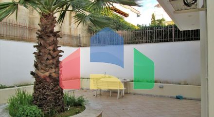 Продажа - Коттедж 375 m² в Афинах Продажа - Коттедж 375 m² в Афинах