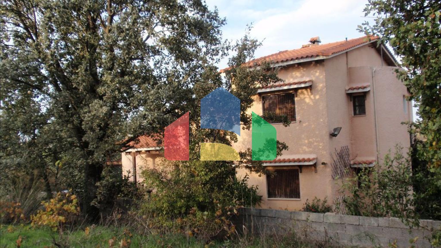 Продажа - Земельный участок 4000 m² в Афинах