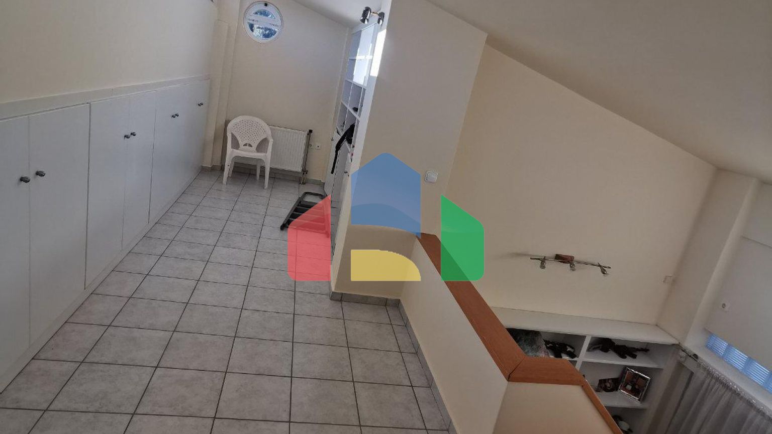 Продажа - Коттедж 250 m² в Афинах