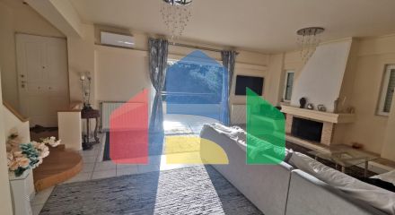 Продажа - Коттедж 250 m² в Афинах Продажа - Коттедж 250 m² в Афинах