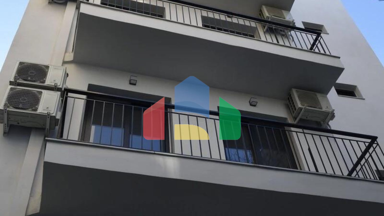 Продажа - Здание 768 m² в Афинах