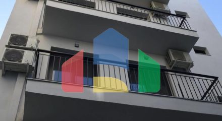 Продажа - Здание 768 m² в Афинах