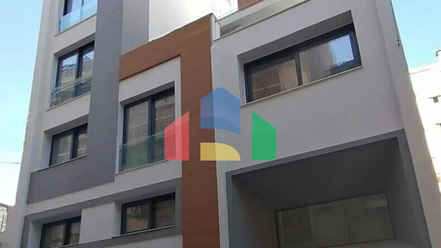 Продажа - Здание 768 m² в Афинах