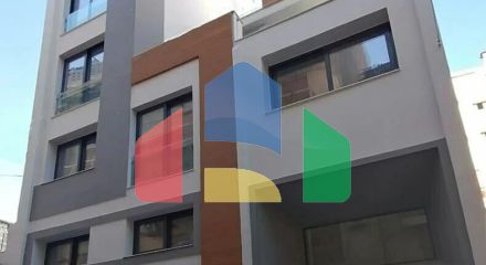 Продажа - Здание 768 m² в Афинах