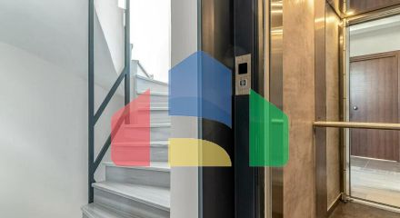 Продажа - Здание 768 m² в Афинах