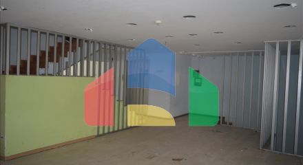 Продажа - Здание 1200 m² в Афинах