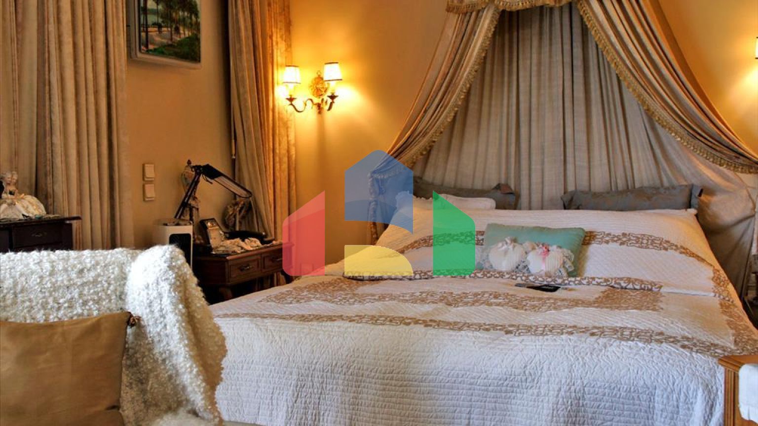 Продаж - Таунхаус 600 m² в Афінах