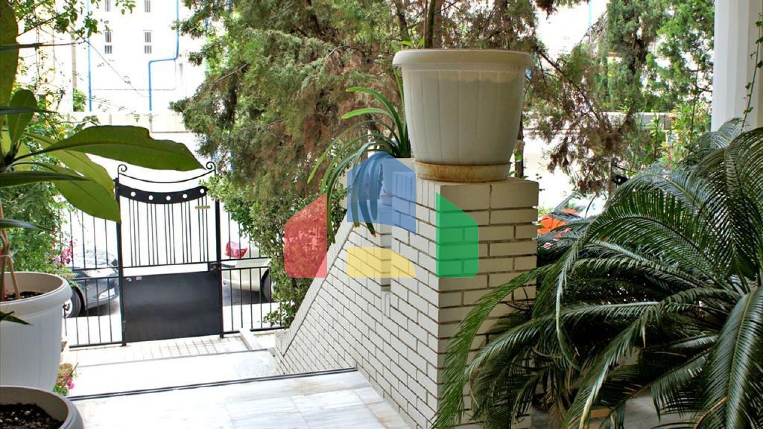 Продаж - Таунхаус 600 m² в Афінах