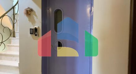 Продажа - Здание 680 m² в Афинах