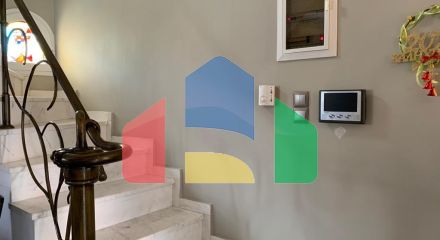 Продажа - Здание 680 m² в Афинах