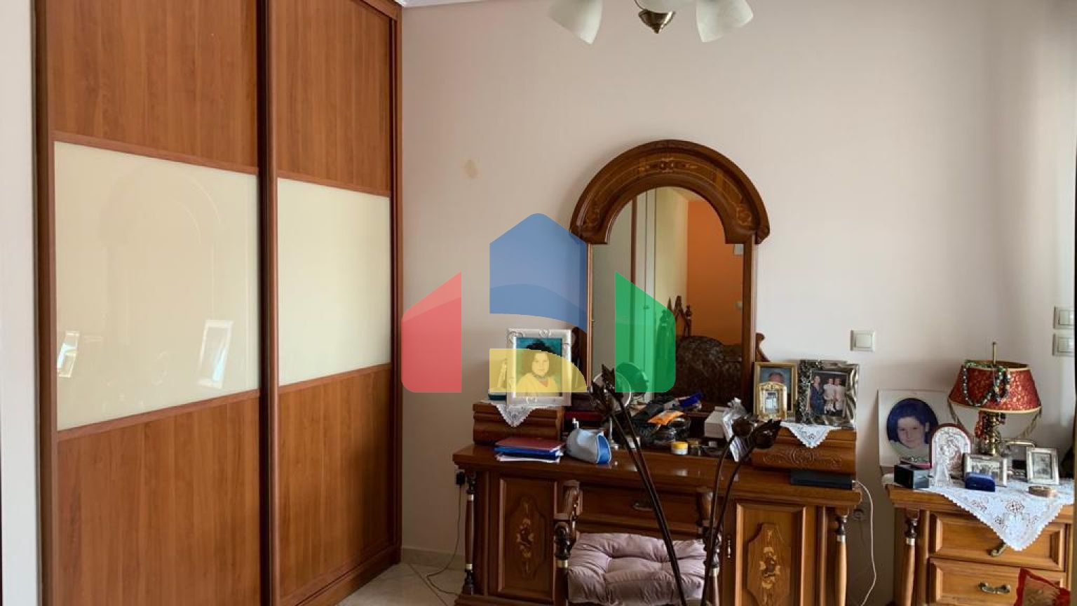 Продажа - Здание 680 m² в Афинах