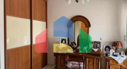 Продажа - Здание 680 m² в Афинах