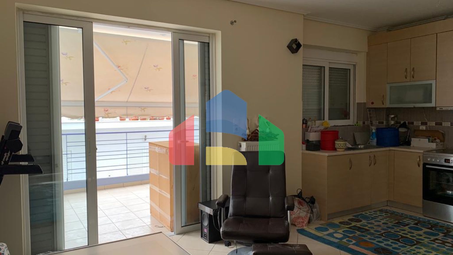 Продажа - Здание 680 m² в Афинах