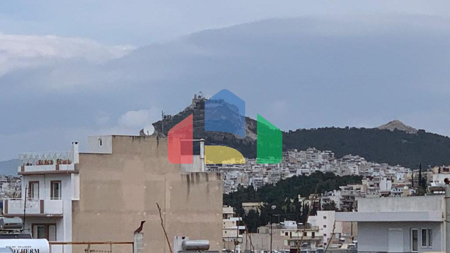 Продажа - Здание 680 m² в Афинах