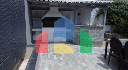 Продажа - Коттедж 380 m² в Афинах Продажа - Коттедж 380 m² в Афинах