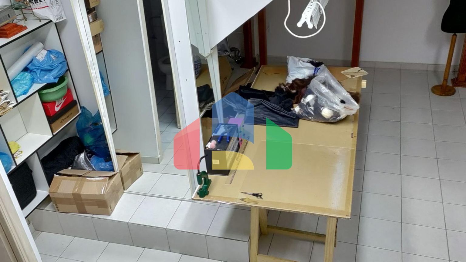 Продажа - Коммерческое помещение 100 m² в Афинах