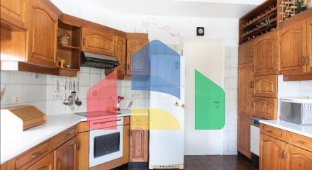 Продажа - Здание 680 m² в Афинах