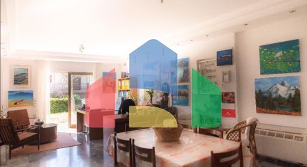 Продажа - Здание 680 m² в Афинах