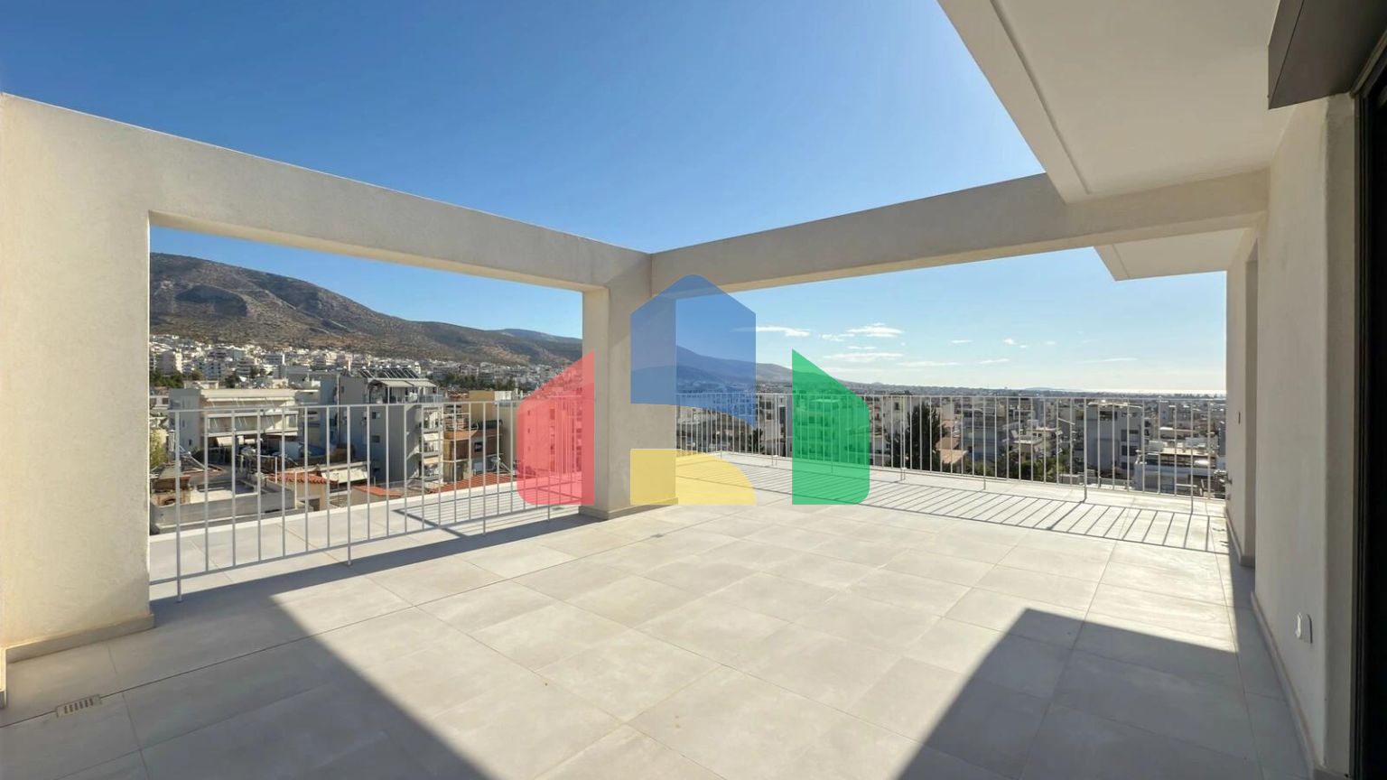 Продаж - Таунхаус 135 m² в Афінах