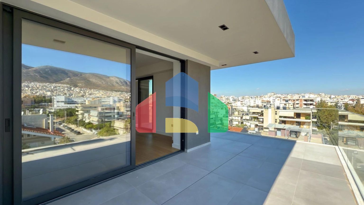 Продаж - Таунхаус 135 m² в Афінах