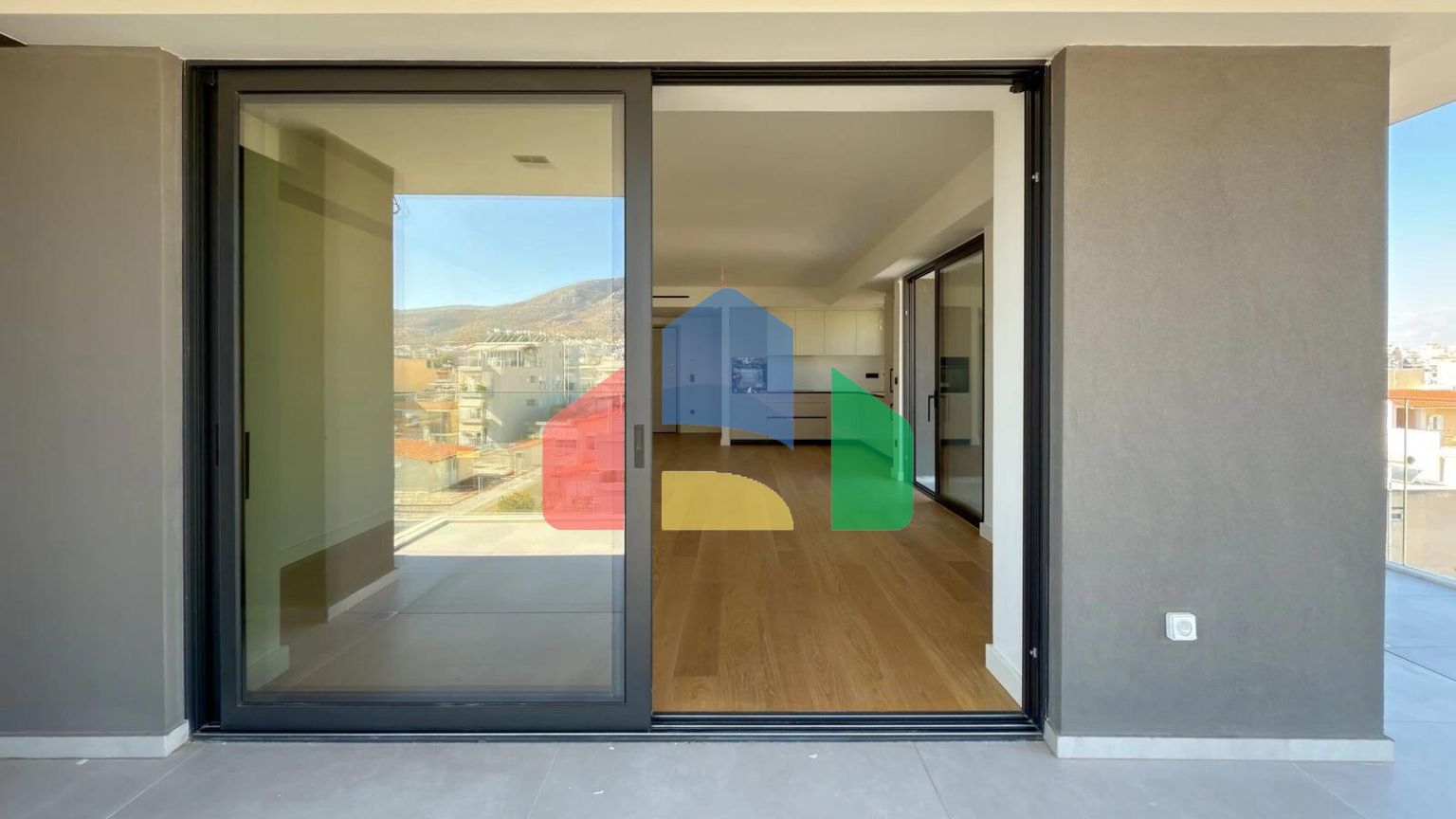 Продаж - Таунхаус 135 m² в Афінах