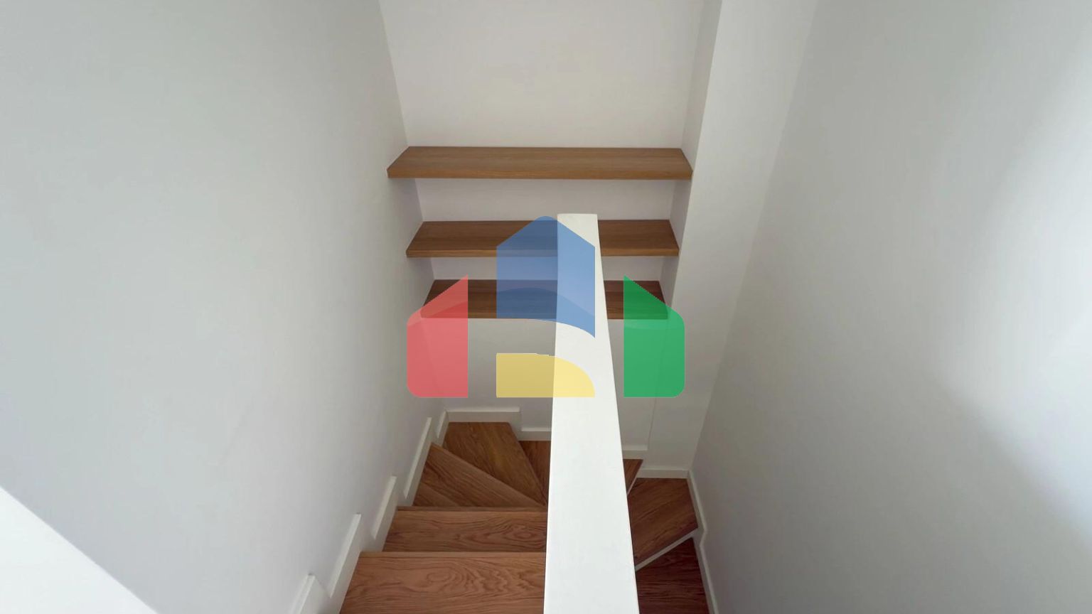 Продаж - Таунхаус 135 m² в Афінах