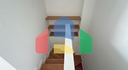 Продаж - Таунхаус 135 m² в Афінах