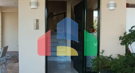 Продажа - Коттедж 220 m² в Афинах Продажа - Коттедж 220 m² в Афинах