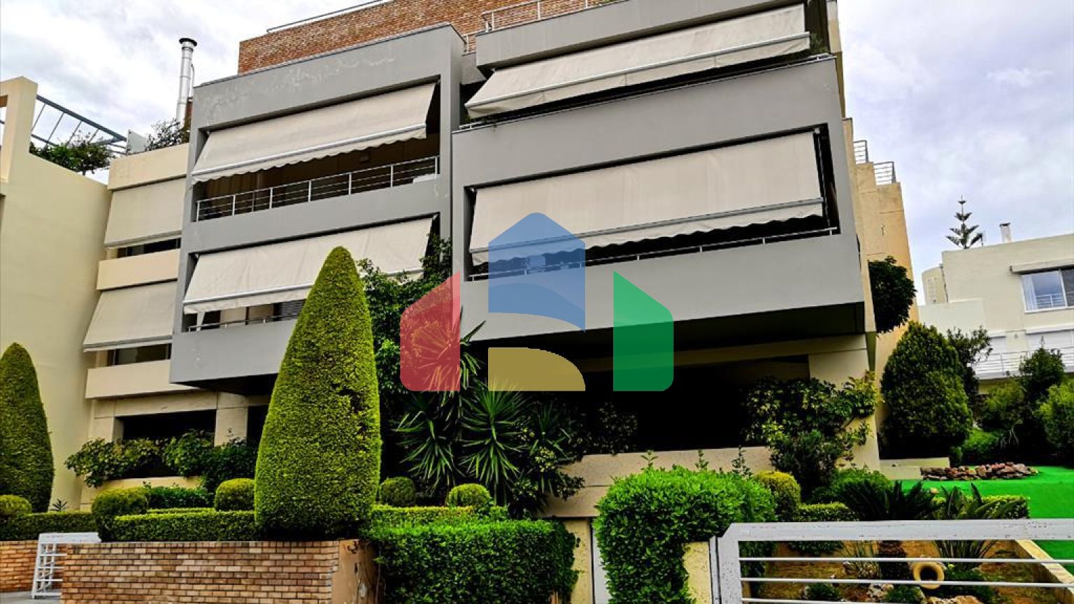 Продаж - Duplex 250 m² в Афінах