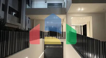 Продажа - Таунхаус 135 m² в Афинах