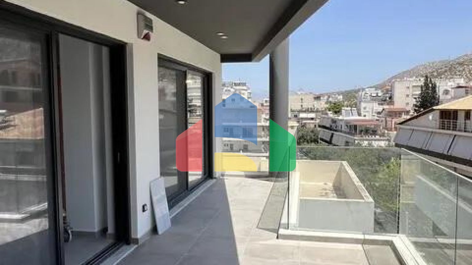 Продаж - Таунхаус 135 m² в Афінах