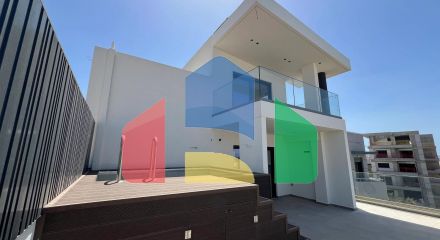 Продаж - Таунхаус 135 m² в Афінах